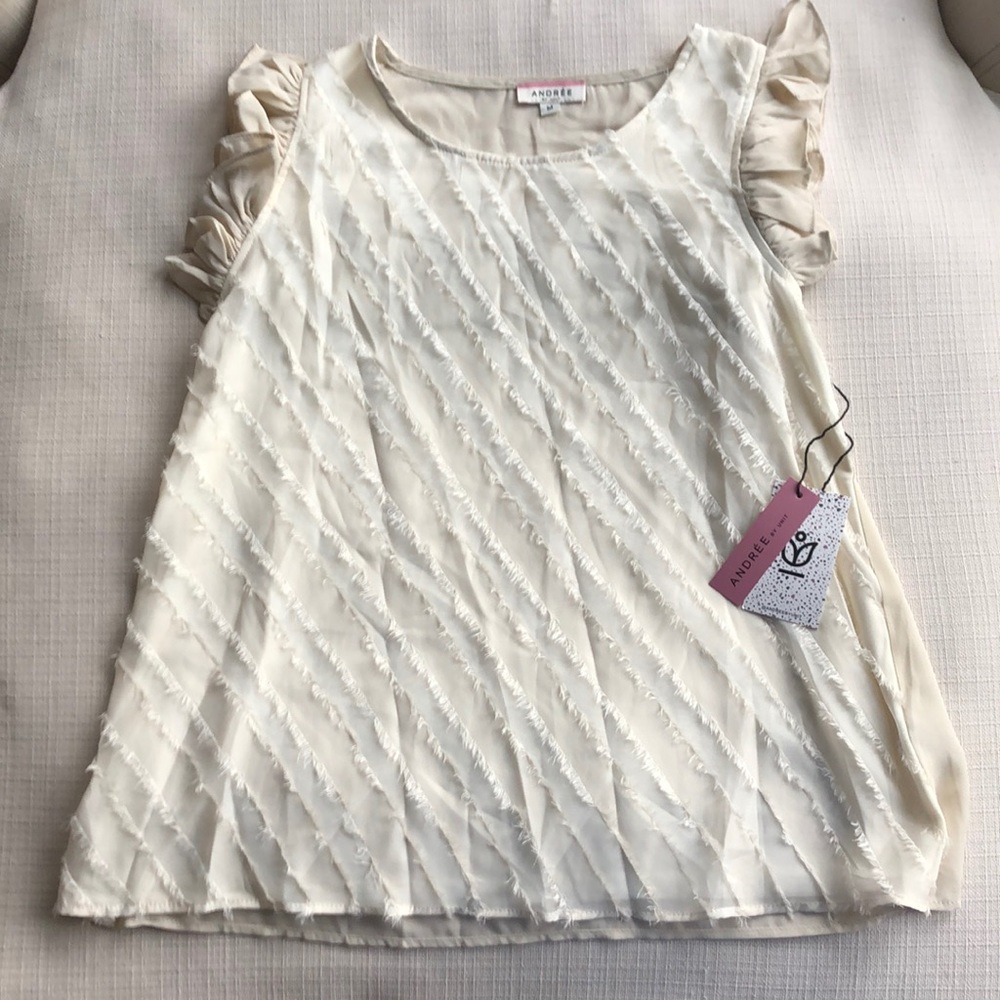 NWT sleeveless top